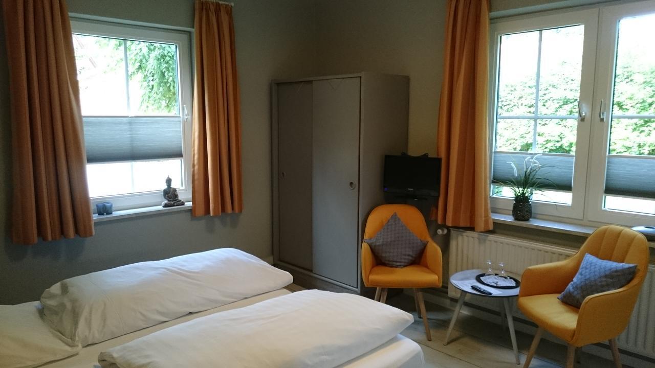 Gasthaus Zum Frohsinn Bosau Extérieur photo